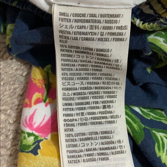 Hollister flower patterned skirt - Picture 5 of 6